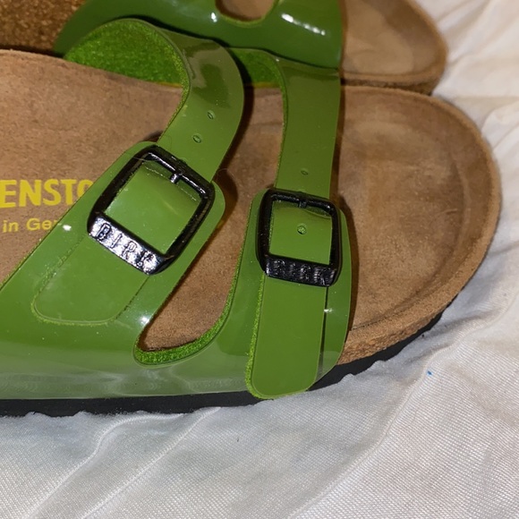NWOT Vintage Green Statement Birkenstock’s - Picture 4 of 7